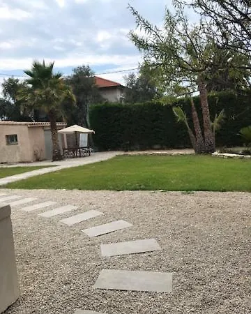 Ξενοδοχείο με διαμερίσματα Grand Studio Terrasse Sur Mer
